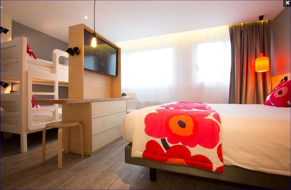 La Regence Hotel Courbevoie Quarto foto